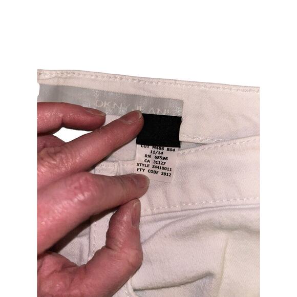 DKNY Jeans Bleeker Boyfriend White Denim Pants Comfort‎ Casual Everyday - Picture 6 of 10